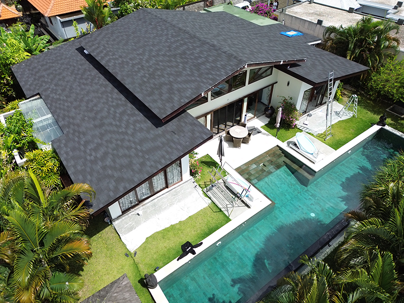 Contoh rumah yang dipasang atap bitumen dari Highland